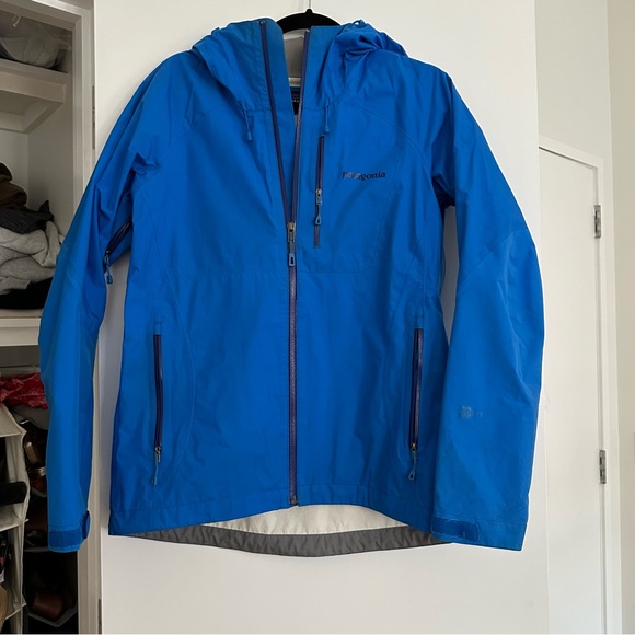 Patagonia W's Stretch Rainshadow Jacket - Picture 2 of 5